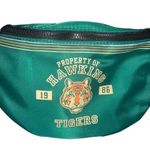 Stranger Things Fanny Pack x MAC bag purse limited edition summer classic makeup Green Photo 0