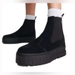 Puma Mayze Chelsea Suede Platform Ankle Boots Black Edgy & Stylish Lug Sole Sz8 Photo 4