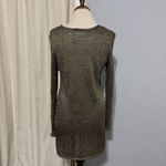 Olive + Oak Gold Metallic V Photo 5