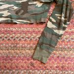 ARMY CAMO PRINT THERMAL LONG SLEEVE CUT OFF CROP TOP Green Size M Photo 1