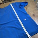 FIGS  Royal clue scrub top size XL Photo 3