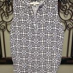 Loft sleeveless vneck navy/white geo print blouse Photo 0