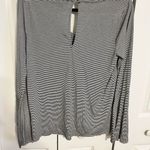 Lucky Brand New  - medium top Photo 5