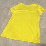 Bobbie & Brooks Yellow short sleeve tee in size M • Bobbie Brooks Photo 3