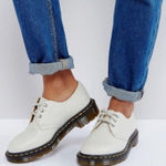 Dr. Martens  27214 Vegan Oxford Shoes Men's Size 6 Women's Size 7 White Leather Photo 0