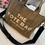 Marc Jacobs Medium Tote Bag Photo 0