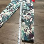 Spanx Booty Boost Pink Green Camo Contoured Waist High Rise 7/8 Leggings XS Photo 8