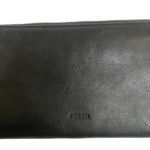 Fossil  Black Leather Full Zip Wallet Photo 1