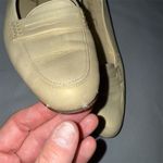 Salvatore Ferragamo Women's Gold Leather Loafers Size 8 AAA Narrow Slip On Photo 2