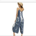 Buenos Ninos V neck blue and white pant suit Photo 1