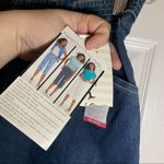 White Stag NWT  Medium Wash Relaxed Fit Capris size 8 Photo 6