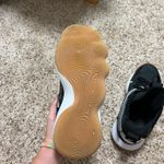 black nike volleyball shoes Size 8.5 Photo 3
