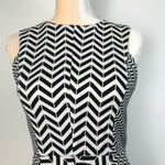 NIKIBIKI | Geometric Print Dress Photo 4