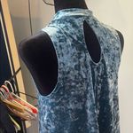 Arizona Jeans Velvet Sleeveless Top in crushed Blue medium Photo 2