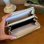 Gucci NIB GG Marmont Leather Berry Cherry Strawberry White Long Zip Wallet Photo 5