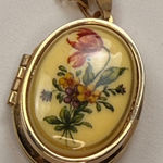 Vintage victorian style Gold Photo 0