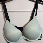 Victoria's Secret Brand New, No Tags  Sample Bra Women's 34B Lightly Lined Photo 0