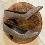 Women’s Rockport adiprene brownish gray heels 6.5 Photo 3