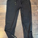 Zyia  Joggers Black Photo 2