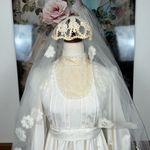 Beautiful Vintage 1970s Wedding Gown & Veil! White Size 10 Photo 2