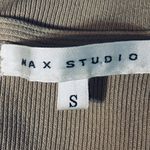 Max Studio  V-Neck Sleeveless Tan Sweater Sz Small Photo 2