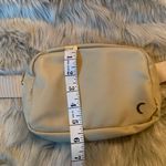 Zyia Active Crisp Khaki Crossbody Bag Photo 11