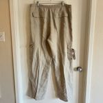 Elan  Capri Pant Size XL Tan Brown Cargo Pockets Wide Leg 40” Waist 33” Inseam Photo 1