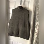 New York & Co. New with tag cable knit vest reversible, size large Photo 5