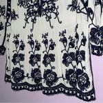 Anthropologie Anthro Kindred M Blouse White w Navy Floral Embroidery Short Sleeve Babydoll Photo 7