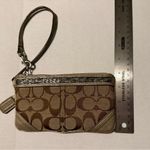 Coach 03292 Brown Jacquard Signature Vintage Zip Beaded Wristlet W Tag Photo 5