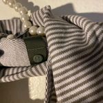 Lululemon  Vinyasa Scarf Wrap Reversible Logo Snap Stretch Striped Gray White OS Photo 3