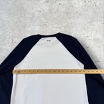 Sporty & Rich x New York Yankees Serif Baseball Tee‎ Photo 5
