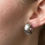 Silver vintage flower floral embossed chunky hoop clip on earrings cuffs‌‌‌‌‌‌‌‌ Photo 0