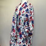 Aberdeen & Dunbar floral robe bright florals on a white background Red Size M Photo 2