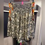 Indie Ella Floral Paisley shorts sizes medium / Large Black Photo 1
