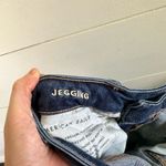 American Eagle  Women’s 6 Regular Distressed Dark Wash Jeggings Photo 5