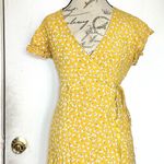 Harper Heritage Womens Dress Size Medium Yellow Floral Wrap Ruffle Mini V Neck Photo 3