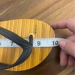 J.Crew  Bamboo tan and black flip flops size 9.5 Photo 5