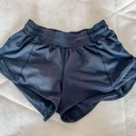 Lululemon Hotty Hot Short 2.5” Photo 0