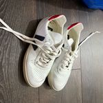 VEJA Women’s 6 V10 Leather Sneakers Shoes Photo 1