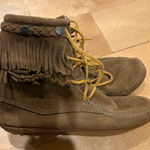 Minnetonka  Double fringe Tramper lace up suede boots booties brown 8 moccasin Photo 0
