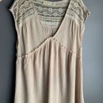 Lizard Thicket Flowy beige top Photo 0