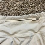 Lululemon Women’s Speed Up Shorts White Size 6 4” Photo 7