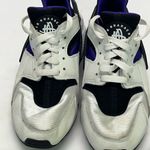 Nike  AIR HUARACHE RUN SNEAKERS SZ 7 HYPER GRAPE/WHITE/BLACK DH4439-105 PREOWNED Photo 1