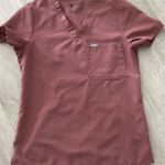 FIGS  Mauve scrub Top Photo 0