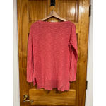 Eileen Fisher Women’s Lagenlo Hi Low Scoop Neck Coral Sweater Small Petite Photo 3