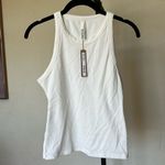 SKIMS  cotton jersey high neck tank‎ in size M marble white Photo 2