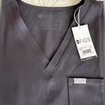 FIGS NWT Charcoal gray Catarina.  Size XXLarge Photo 1