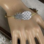 BOURBON AND BOWTIES 3 PEWTER Pineapple WIRE BRACELET 8" EUC Silver Photo 0