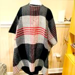 Oversized poncho Photo 1
